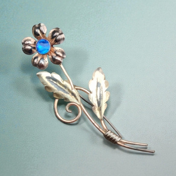 Vintage Jewelry - Vintage Van Dell 12k GF Over Sterling Flower Pin